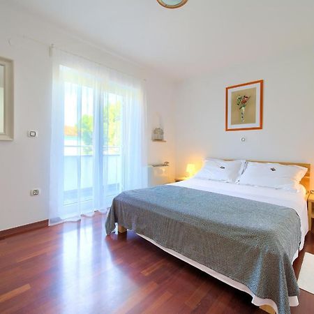 プナト Bed&Breakfast Lucija Bed & Breakfast エクステリア 写真