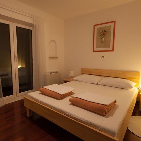 プナト Bed&Breakfast Lucija Bed & Breakfast エクステリア 写真