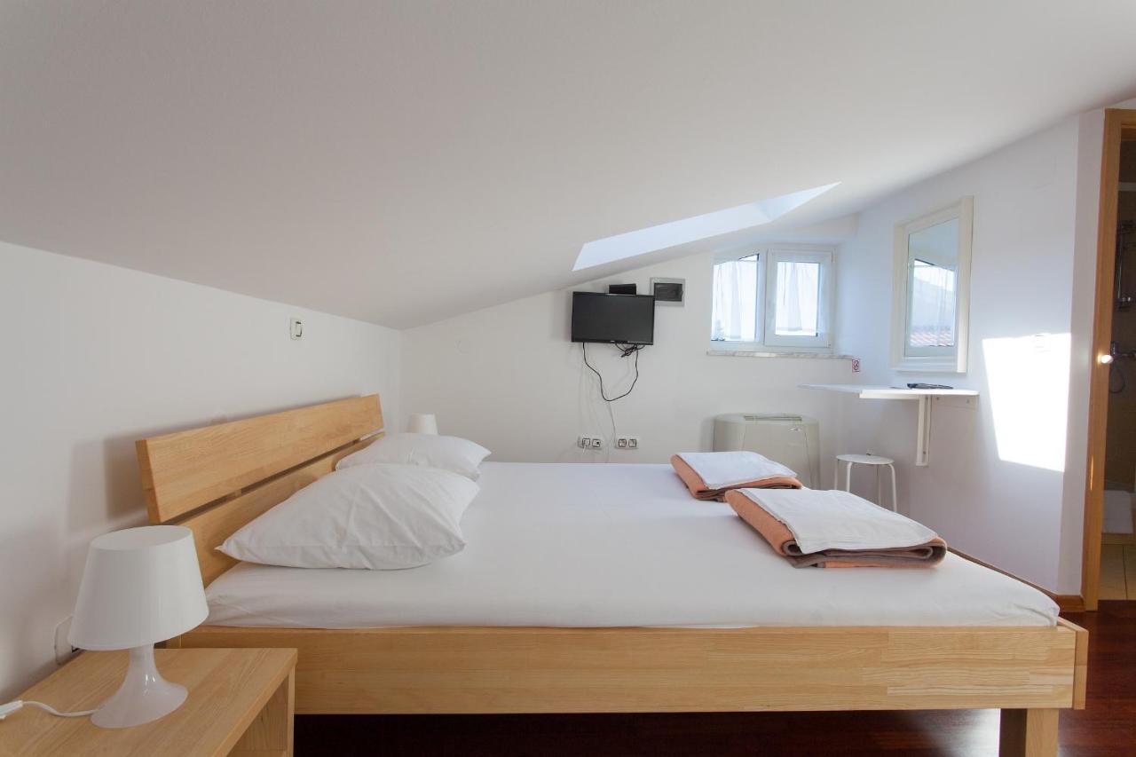 プナト Bed&Breakfast Lucija Bed & Breakfast エクステリア 写真