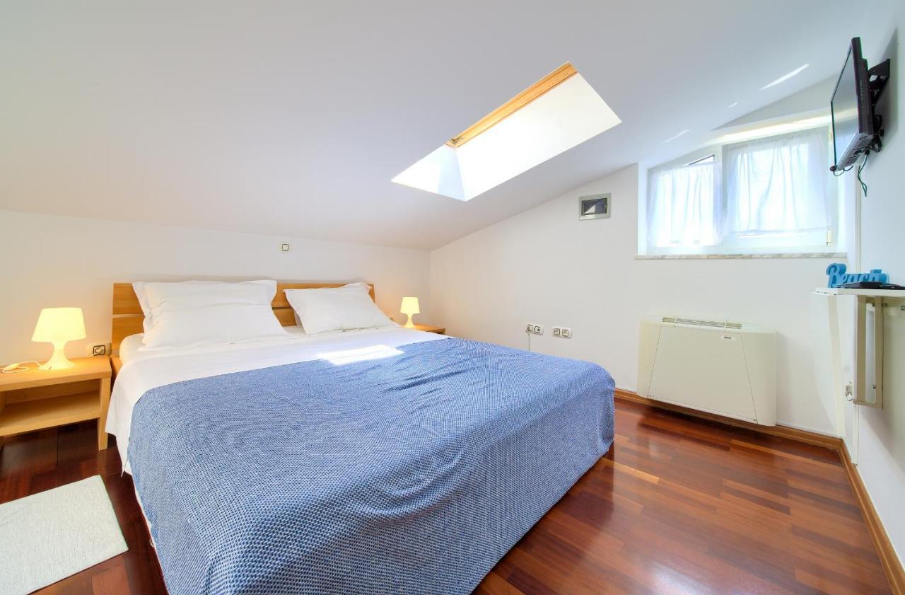 プナト Bed&Breakfast Lucija Bed & Breakfast エクステリア 写真