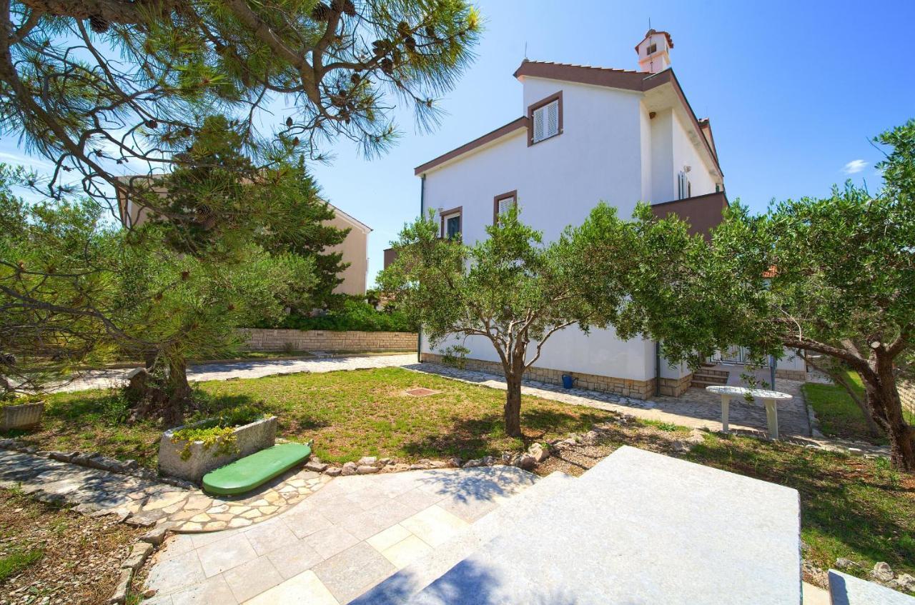 プナト Bed&Breakfast Lucija Bed & Breakfast エクステリア 写真