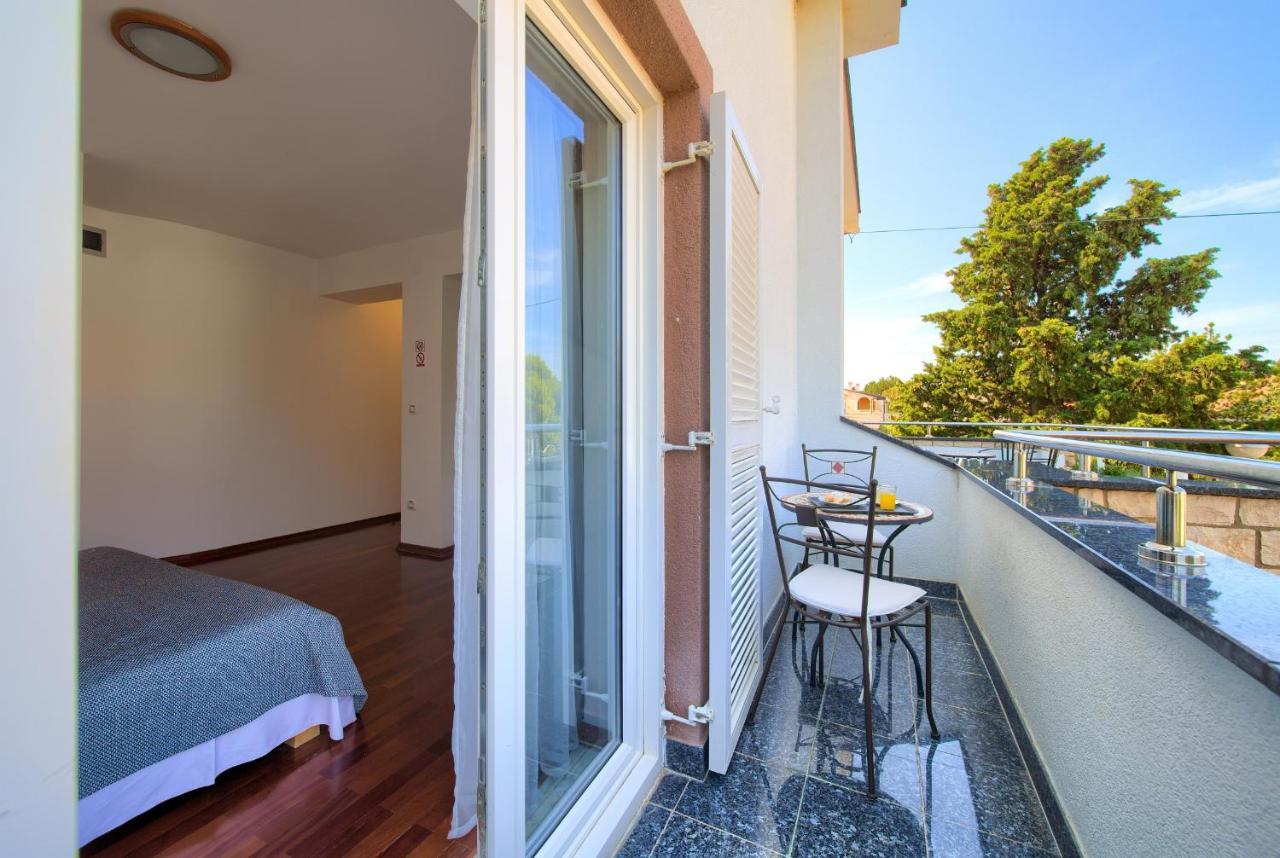 プナト Bed&Breakfast Lucija Bed & Breakfast エクステリア 写真